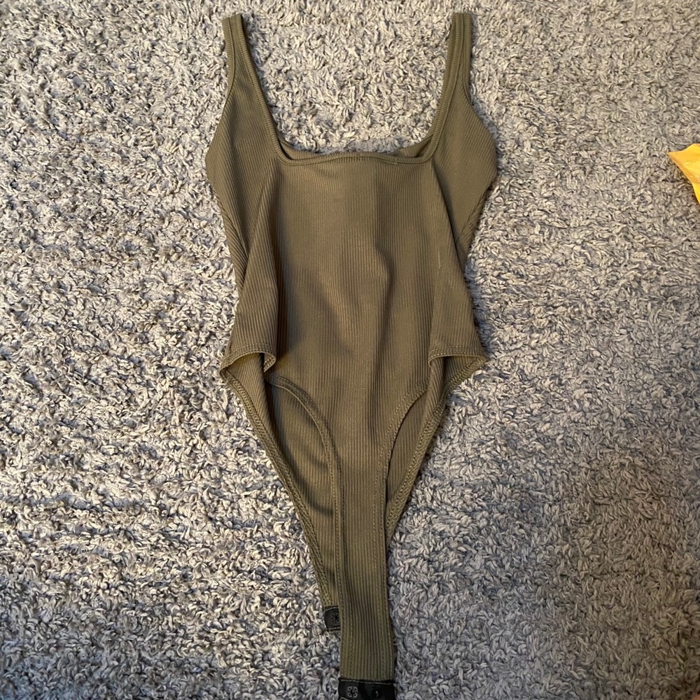 Boohoo Bodysuit - Picture 3 of 4